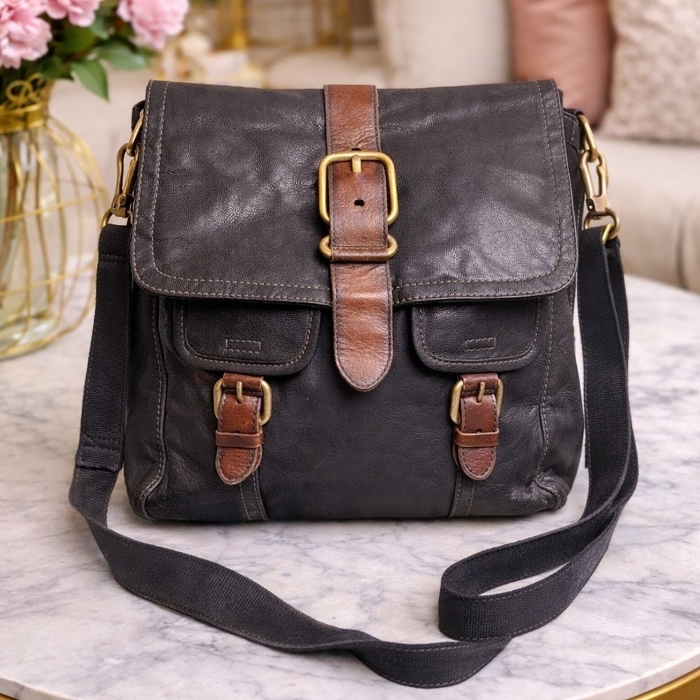 Fossil Long Live Vintage Black Leather Messenger Crossbody Bag ZB4872 Satchel